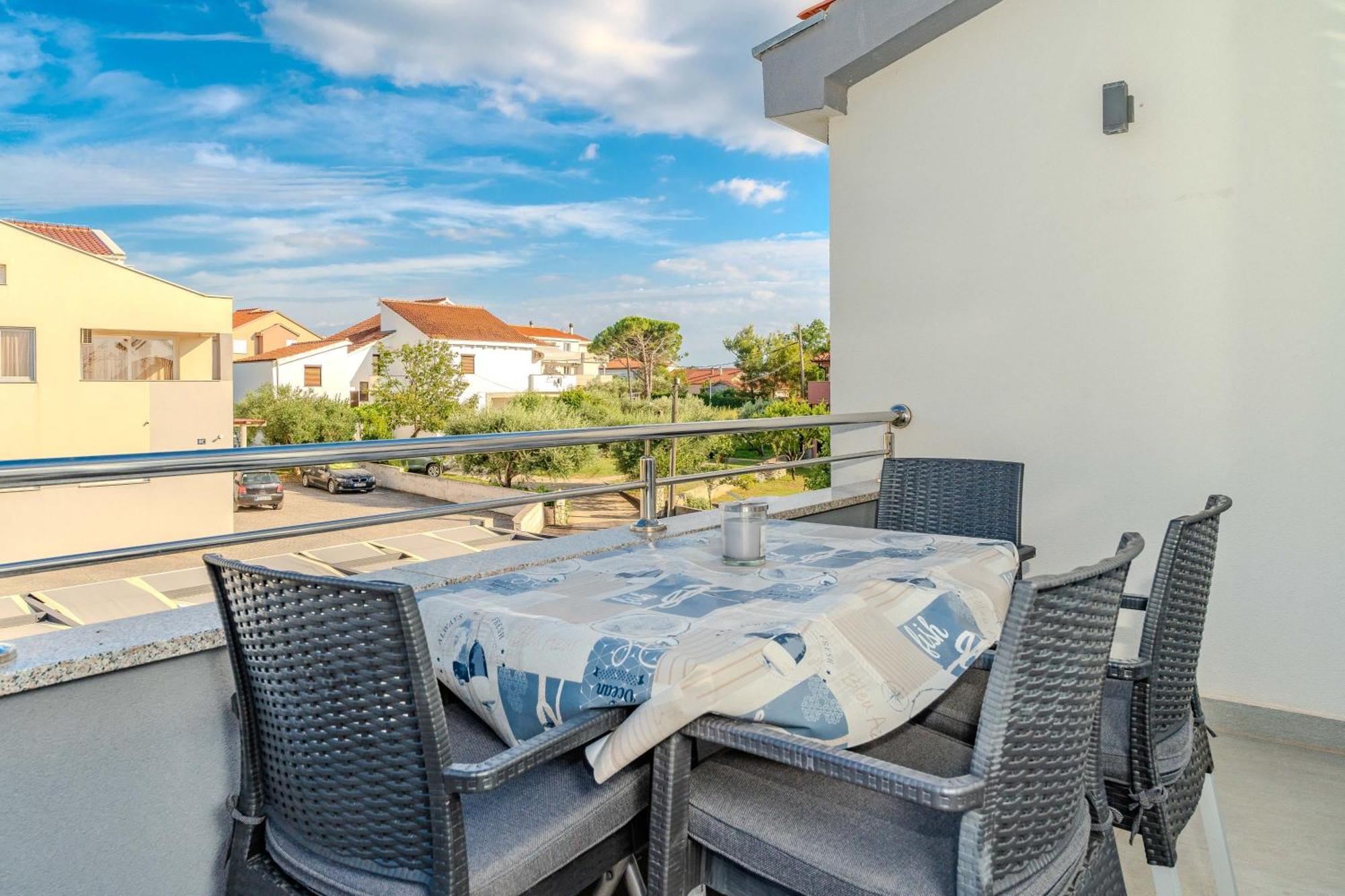 Apartments Dalmatia (Adults Only) Privlaka  Εξωτερικό φωτογραφία