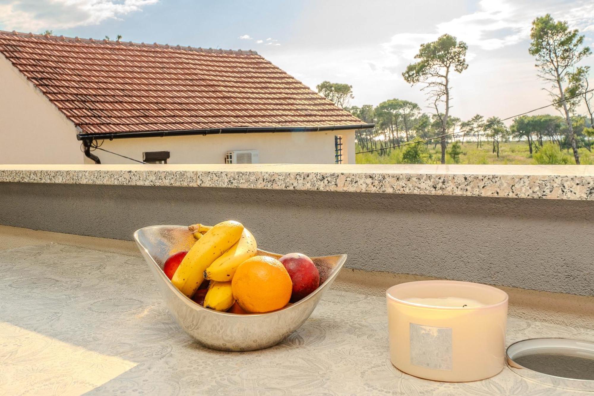 Apartments Dalmatia (Adults Only) Privlaka  Εξωτερικό φωτογραφία