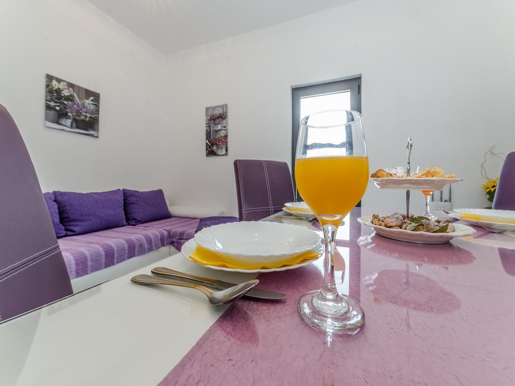 Apartments Dalmatia (Adults Only) Privlaka  Εξωτερικό φωτογραφία