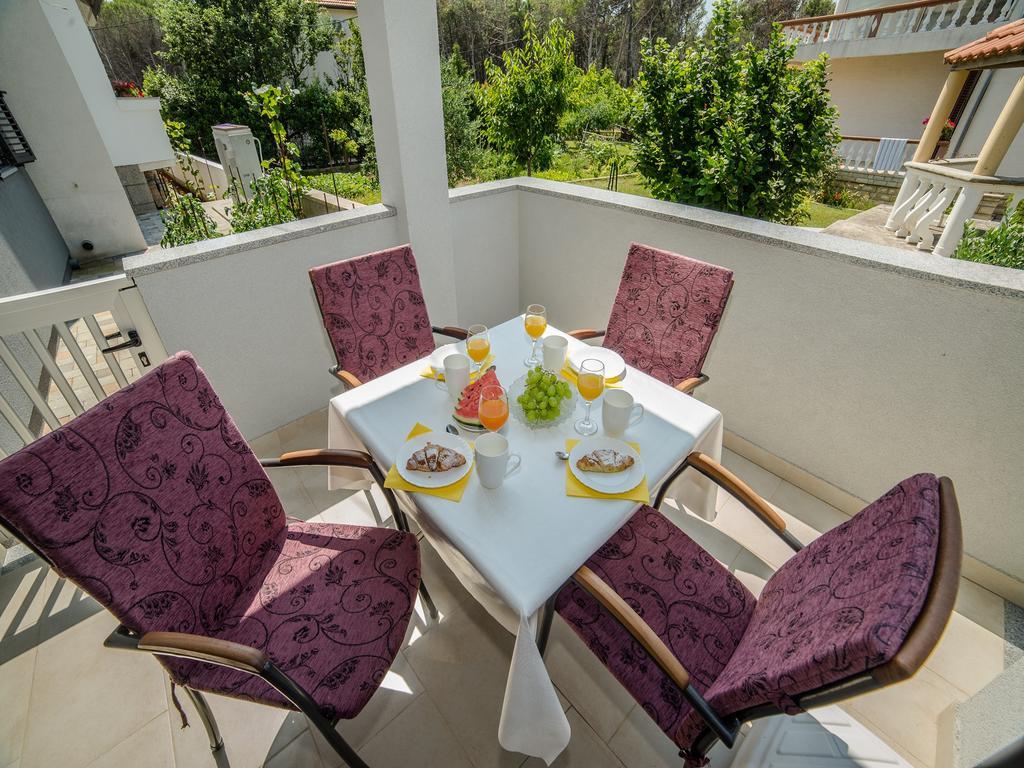 Apartments Dalmatia (Adults Only) Privlaka  Εξωτερικό φωτογραφία