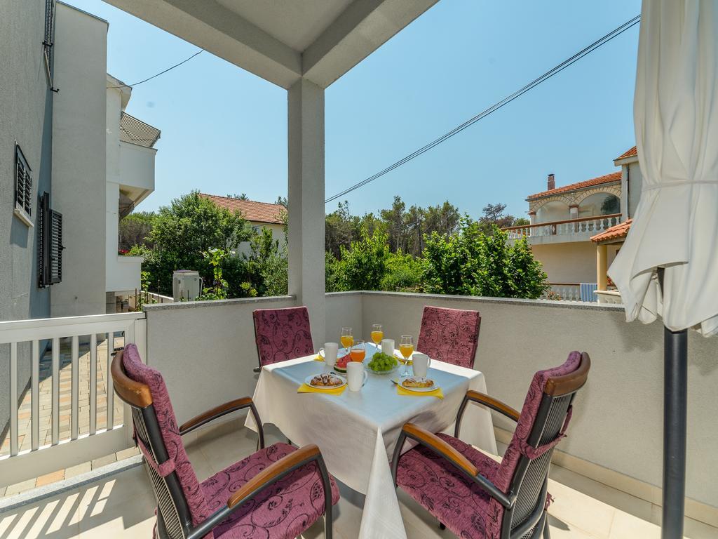 Apartments Dalmatia (Adults Only) Privlaka  Εξωτερικό φωτογραφία