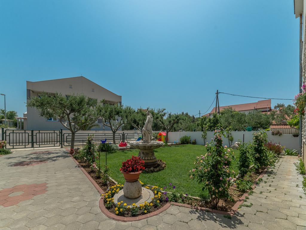 Apartments Dalmatia (Adults Only) Privlaka  Εξωτερικό φωτογραφία