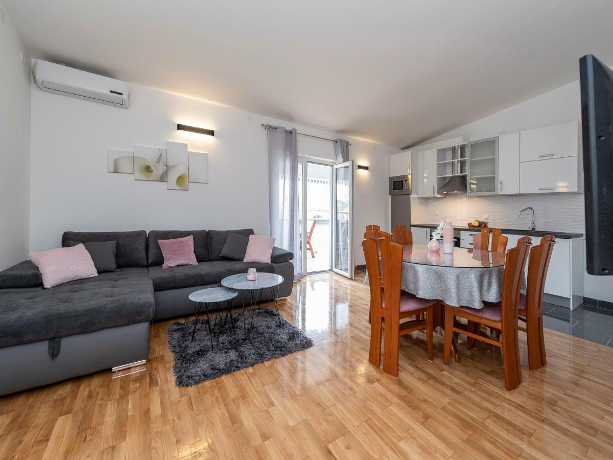 Apartments Dalmatia (Adults Only) Privlaka  Εξωτερικό φωτογραφία